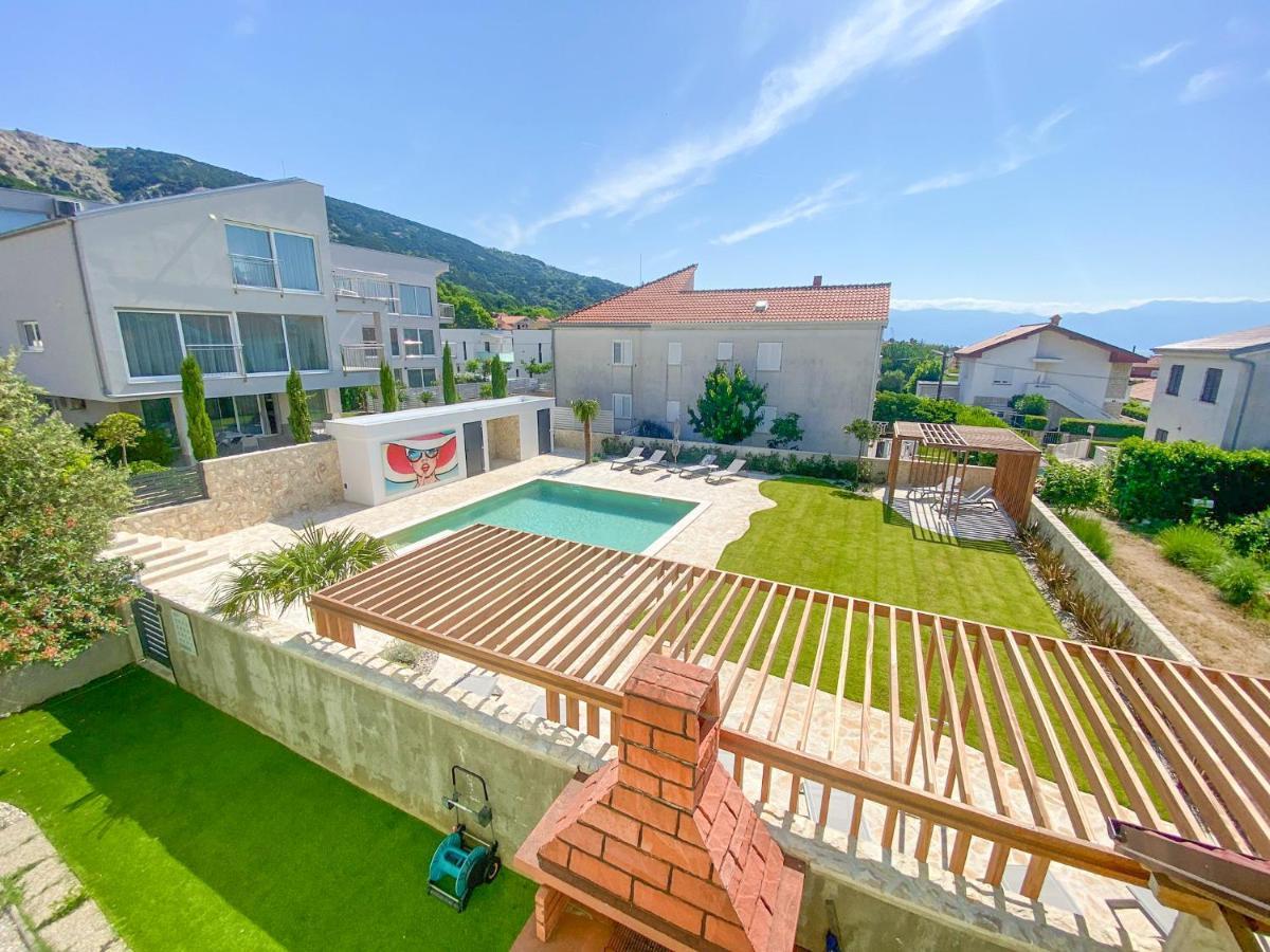 Apartment Baska Mit Poolarea - Krk, Kroatien Exterior foto